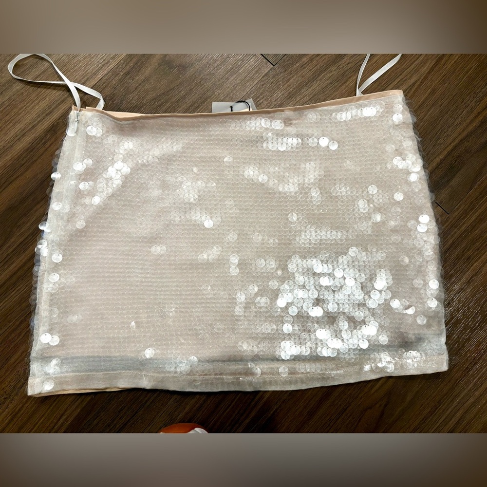 Superdown Shimmering Sequin Skirt ✨🪩